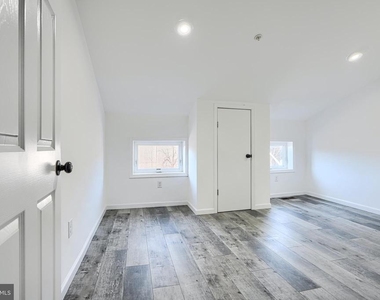 7 S Carrollton Avenue - Photo Thumbnail 22