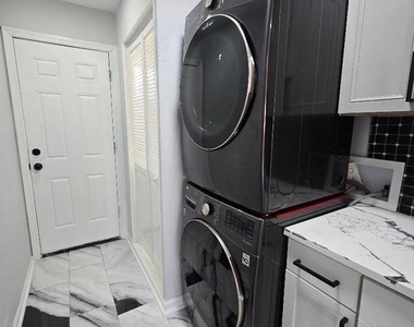 5433 C Street Se - Photo Thumbnail 4