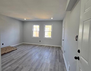 5433 C Street Se - Photo Thumbnail 5