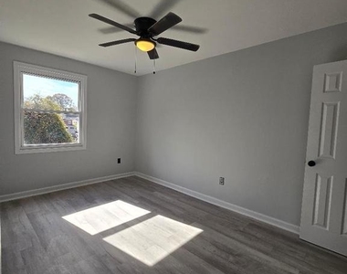 5433 C Street Se - Photo Thumbnail 1