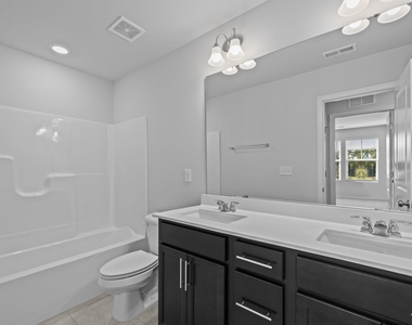 5106 Anamosa Street - Photo Thumbnail 8