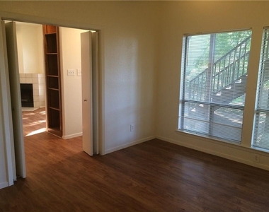 2612 San Pedro St - Photo Thumbnail 1