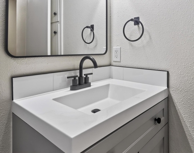 3438 Willowrun Dr - Photo Thumbnail 10