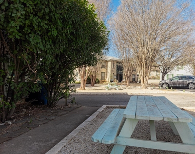 3438 Willowrun Dr - Photo Thumbnail 11