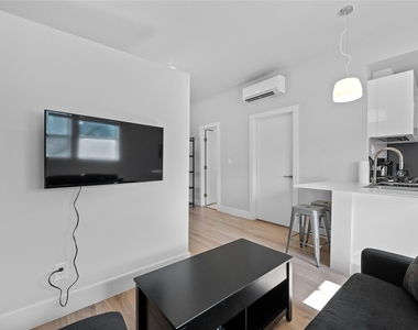 2201 Leon St - Photo Thumbnail 8