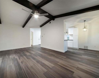 5535 Pine Pl - Photo Thumbnail 9