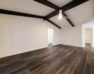 5535 Pine Pl - Photo Thumbnail 8