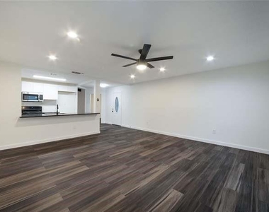 5535 Pine Pl - Photo Thumbnail 4
