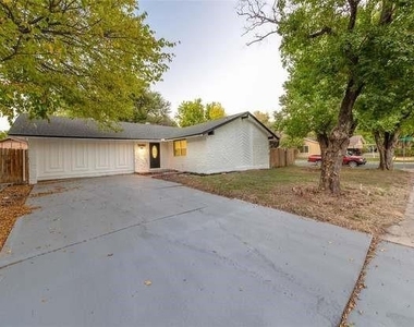 5535 Pine Pl - Photo Thumbnail 1