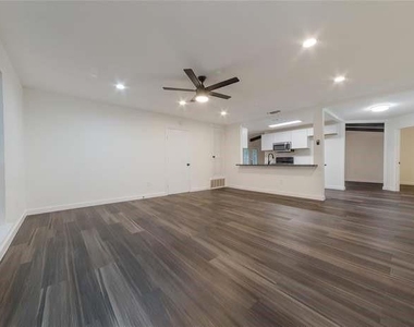 5535 Pine Pl - Photo Thumbnail 14