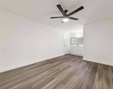 5535 Pine Pl - Photo Thumbnail 16