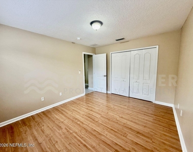 1462 Scenic Oaks Drive - Photo Thumbnail 24