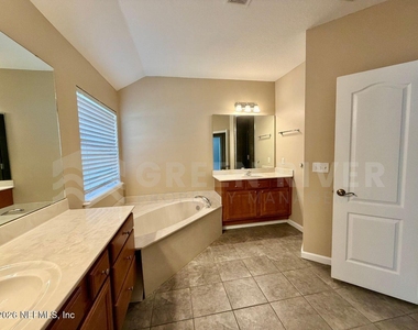 1462 Scenic Oaks Drive - Photo Thumbnail 15