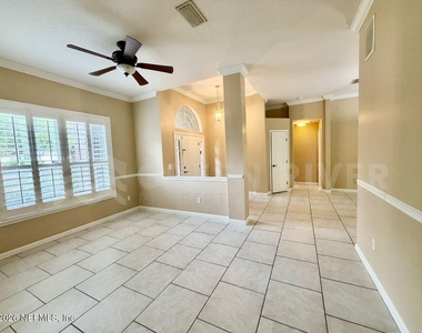 1462 Scenic Oaks Drive - Photo Thumbnail 4