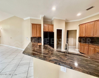 1462 Scenic Oaks Drive - Photo Thumbnail 11