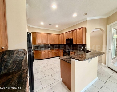 1462 Scenic Oaks Drive - Photo Thumbnail 9