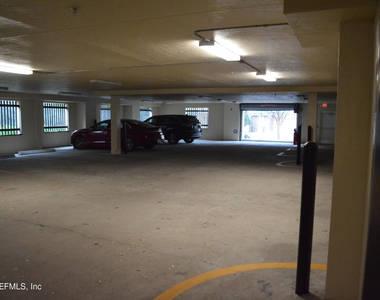 4480 Deerwood Lake Parkway - Photo Thumbnail 15