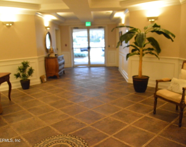 4480 Deerwood Lake Parkway - Photo Thumbnail 16