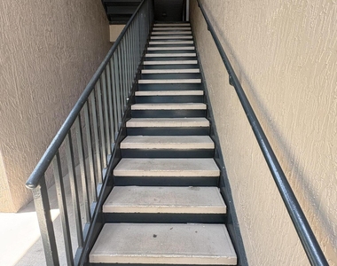 10550 Baymeadows Road - Photo Thumbnail 10
