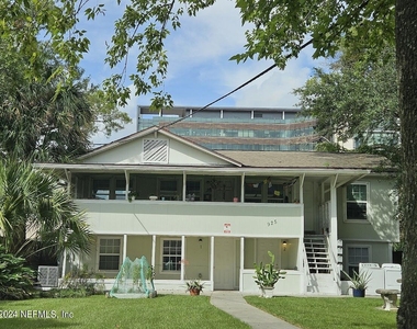 925 Phillips Street - Photo Thumbnail 12