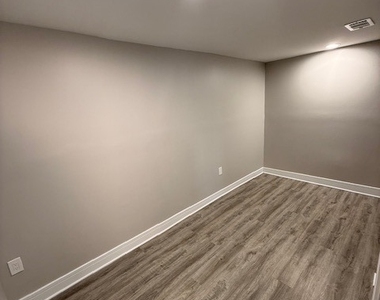 3651 W Grenshaw Street - Photo Thumbnail 6
