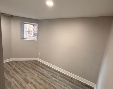3651 W Grenshaw Street - Photo Thumbnail 4