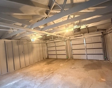 3651 W Grenshaw Street - Photo Thumbnail 13
