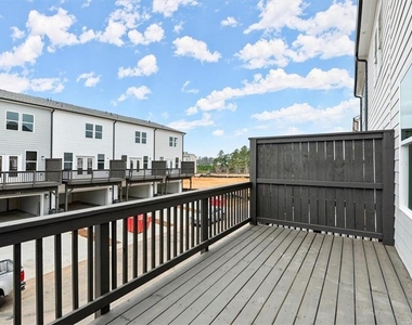 741 Payton Lane - Photo Thumbnail 21