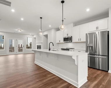 741 Payton Lane - Photo Thumbnail 13