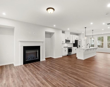 741 Payton Lane - Photo Thumbnail 18