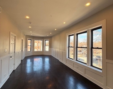 3651 W Grenshaw Street - Photo Thumbnail 3