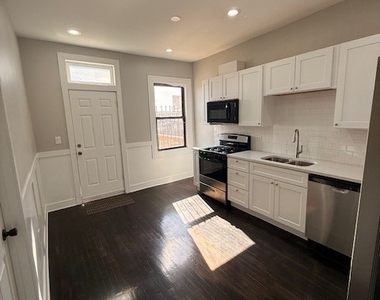 3651 W Grenshaw Street - Photo Thumbnail 16