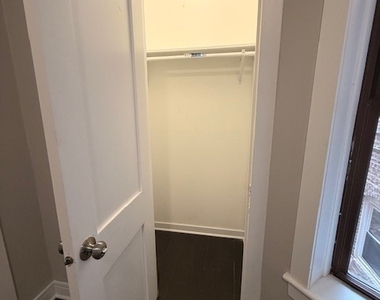 3651 W Grenshaw Street - Photo Thumbnail 6