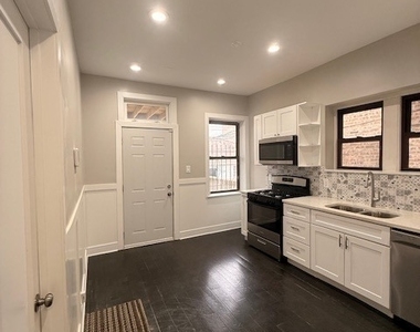 3651 W Grenshaw Street - Photo Thumbnail 13