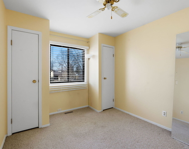 409 Kensington Drive - Photo Thumbnail 18