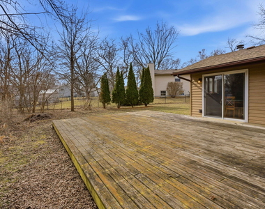 409 Kensington Drive - Photo Thumbnail 23