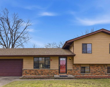 409 Kensington Drive - Photo Thumbnail 1