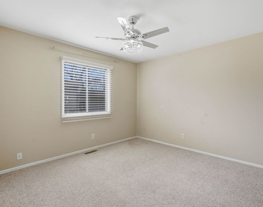 409 Kensington Drive - Photo Thumbnail 14