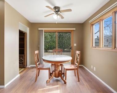 409 Kensington Drive - Photo Thumbnail 11