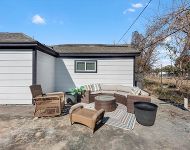 2505 Truxillo Street - Photo Thumbnail 15