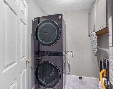 2505 Truxillo Street - Photo Thumbnail 13