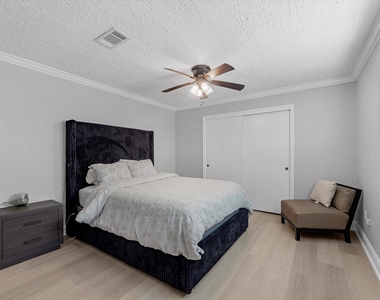 2505 Truxillo Street - Photo Thumbnail 8