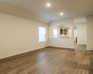 2348 Blue Opal Lane - Photo Thumbnail 10