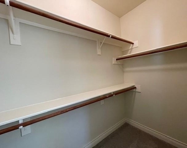 9103 Creekstone Lake Drive - Photo Thumbnail 29