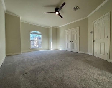 9103 Creekstone Lake Drive - Photo Thumbnail 17