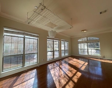 9103 Creekstone Lake Drive - Photo Thumbnail 7