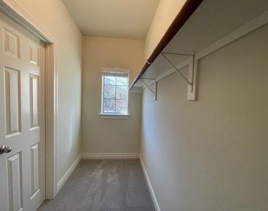 9103 Creekstone Lake Drive - Photo Thumbnail 21