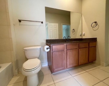 9103 Creekstone Lake Drive - Photo Thumbnail 35
