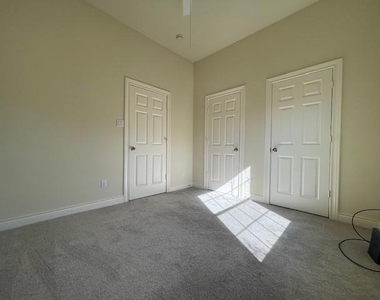 9103 Creekstone Lake Drive - Photo Thumbnail 25