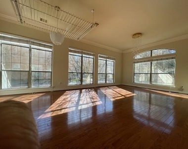 9103 Creekstone Lake Drive - Photo Thumbnail 6